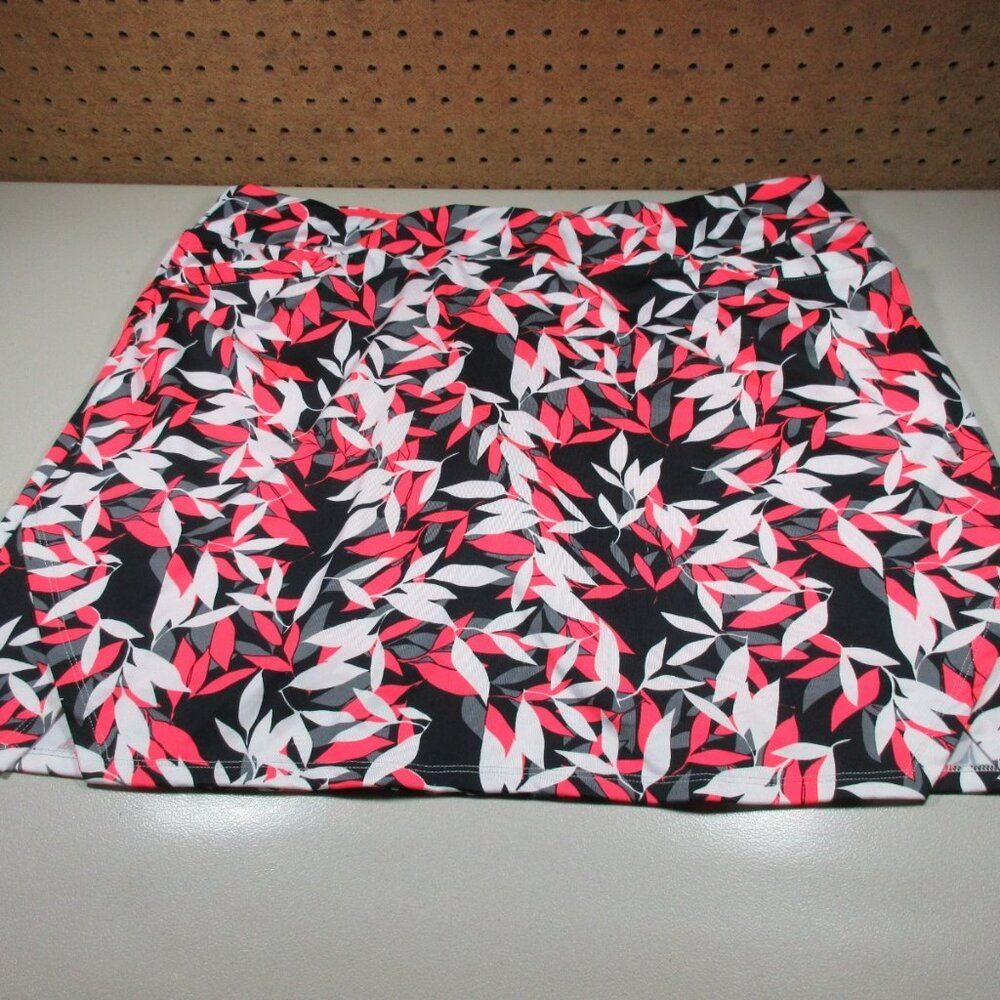 TAIL womens colorful leaves White Label  golf skort XL EUC